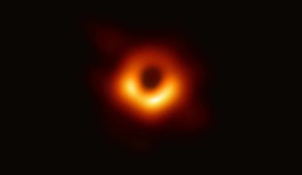 scientist captures blackhole formation